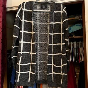 Love Tree Black and White Checkered Sweater